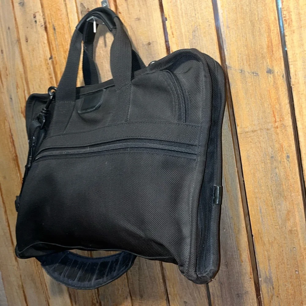 TUMI Slim Laptop Briefcase Bag Black Nylon Shoulder